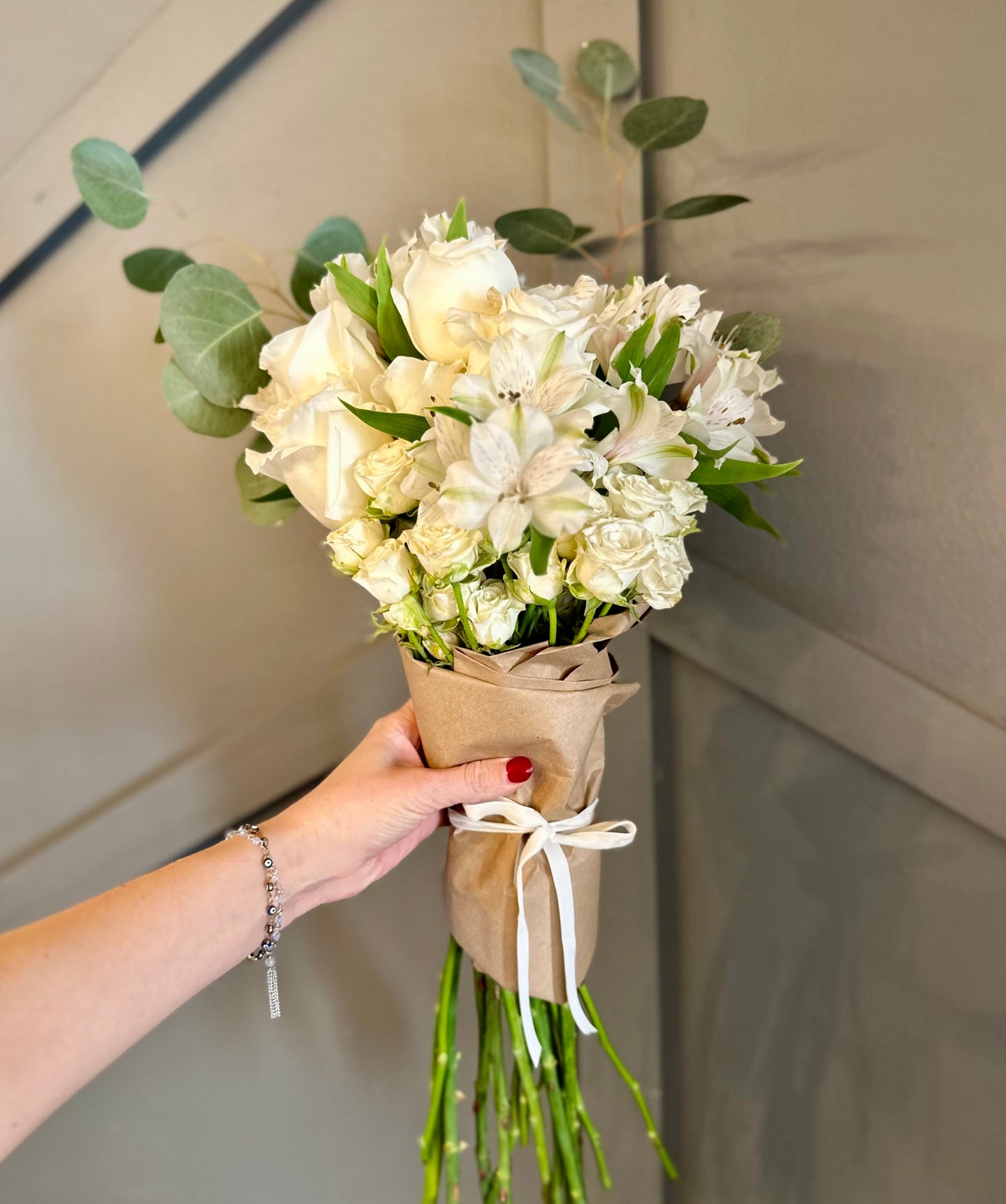 Paper-Wrapped Bouquet - White